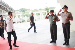 Dandim 0817/Gresik Pimpin Pengamanan VVIP Kunker Presiden RI Joko Widodo