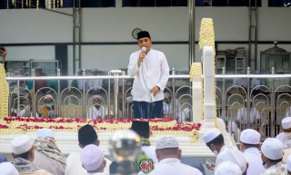 Wali Kota Surabaya Eri Cahyadi Hadiri Haul Sunan Ampel