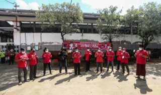 Ketua DPRD Surabaya Lihat Pelaksanaan Penyembelihan Hewan Kurban dari Keluarga besar DPC PDIP