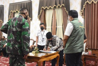 Danrem 084/BJ Hadiri pembukaan TMMD Ke 112 Ta. 2021 Kodim 0826/Pamekasan