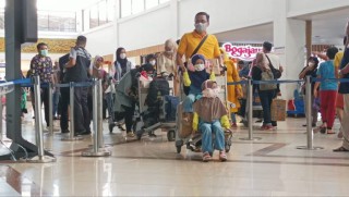 Jumlah Penumpang Harian di Bandara Juanda Kembali Meningkat di Periode Arus Balik