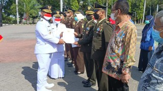 Dalam Momen Upacara Hut Ri Ke-77 Tahun 2022, Kodim 0817/Gresik Mendapatkan Penghargaan.