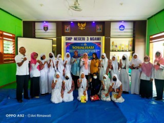 Polres Ngawi Ajarkan Generasi Muda Cerdas Bermedsos