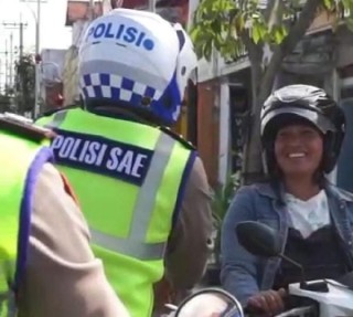 Viral…Patroli ‘Polisi Sae’ Polres Nganjuk Tuai Pujian Warganet