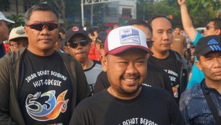 Dandim 0817/Gresik Turut Meriahkan Pelaksanaan Jalan Sehat Bersama HUT Kota Gresik ke-536