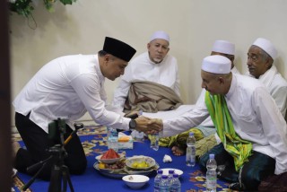 Pemkot Surabaya Gelar Salawat bersama di Balai Kota dihadiri Ratusan Kyai dan Habaib
