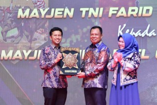 Hadiri Lepas Sambut Pangdam V/Brawijaya, Wagub Emil: Sinergi Jadi Faktor Penting Kebangkitan Jatim