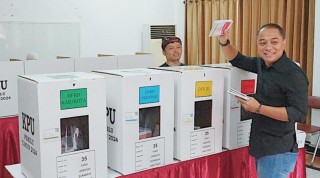 Nyoblos Bersama Keluarga, Eri Cahyadi Sebut Pemilu 2024 Bak Pertandingan Persahabatan