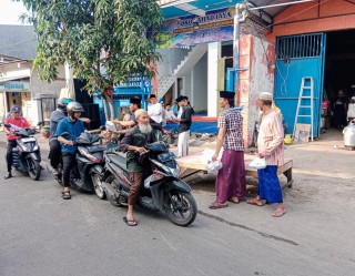 Peringati Nuzulul Quran dan Bagi Takjil Warnai Harlah IKSTA ke-17