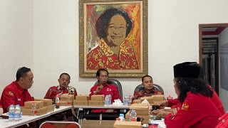 Kompak dan Solid! PDIP Surabaya Bahas Persiapan Pilkada 2024, Dihadiri Eri Cahyadi-Armuji