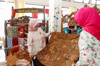 Pj Ketua Dekranasda Jatim Kunjungi Galeri Dekranasda Kabupaten Tulungagung