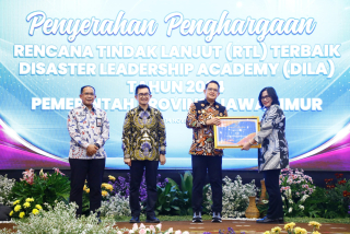 Penutupan PKN II BPSDM Jatim, Gubernur Adhy Apresiasi Inovasi dan Tantang Alumni Jadi Pembaharuan