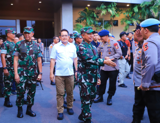 Sinergitas TNI-Polri : Surabaya Bersiap Rayakan Natal, Ribuan Jemaat Siap Padati Gereja Bethany