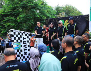 Fun Walk Meriahkan HUT ke-86 RSUD Dr. Soetomo, Pj. Gubernur Adhy Apresiasi Peningkatan IPM Jatim