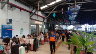 Hari Pertama Kerja, Penumpang KA di Daop 8 Masih Tinggi