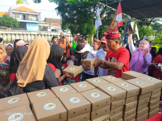 Semarak Sego Rongewu Ikasdasa Digelar di Kelurahan Tambak Wedi Surabaya