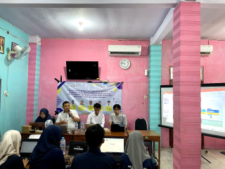 Kurikulum Merdeka dan AI, Tim PKM PE Unesa Dukung Peningkatan Kapasitas Guru SLB PGRI Kamal