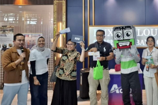 KAI Commuter dan Daop 8 Surabaya Apresiasi Pengguna di Hari Pelanggan Nasional 2025
