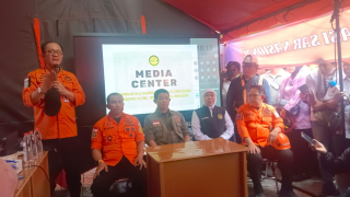Tim SAR Gabungan Sisir Reruntuhan Ponpes Al Khozyni, Upaya Evakuasi Terus Diintensifkan