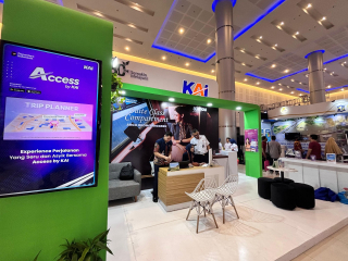 KAI Daop 8 Surabaya Hadirkan Diskon 20% Tiket Kereta Api di Jatim Fest 2025