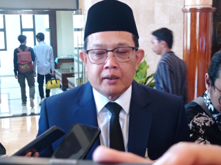 Sekdaprov Adhy Pastikan Pengiriman Bantuan Jawa Timur Peduli Kloter Pertama Sebanyak 26,5 ton ke Aceh dan Sumut