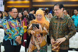 Diikuti 2.600 Tenaga Pendidik, Gubernur Khofifah Mantapkan Jatim sebagai Lumbung Talenta Digital Nasional