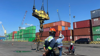 Pelindo dan KSOP Pastikan Layanan Pelabuhan Jamrud Selatan Kembali Normal