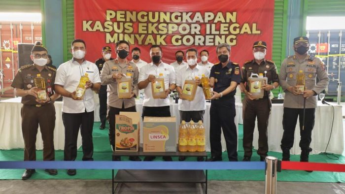 Polri Gagalkan 8 Kontainer Minyak Goreng Siap Ekspor ke Timor Leste