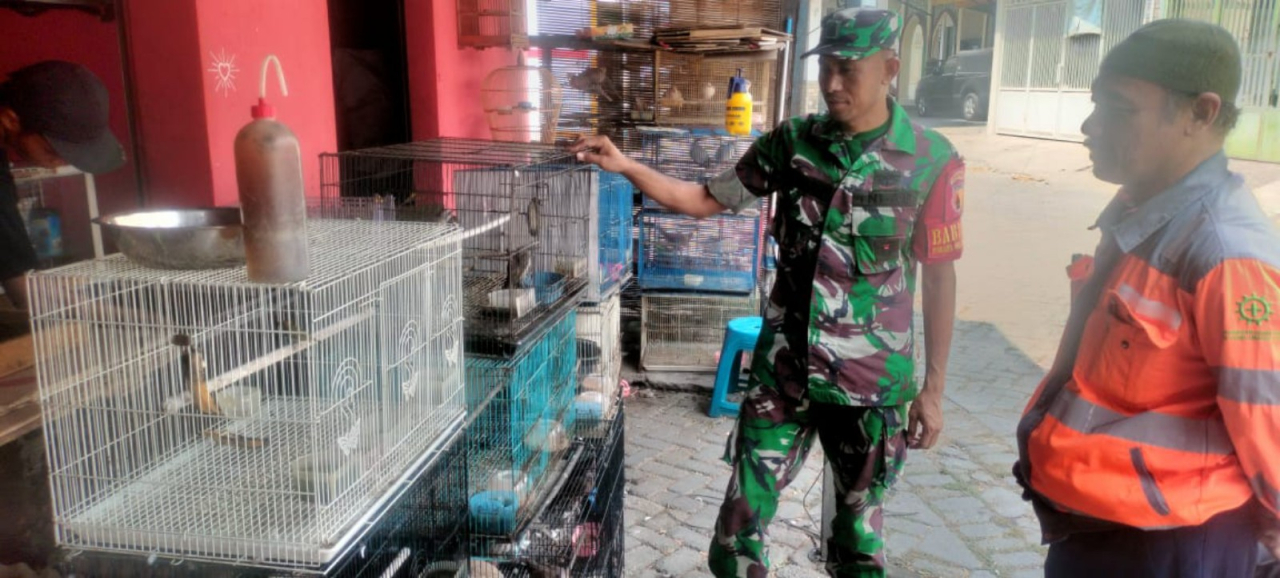 Komsos Usaha Binaan, Babinsa Berikan Motivasi Usaha untuk Lebih Maju Berkembang