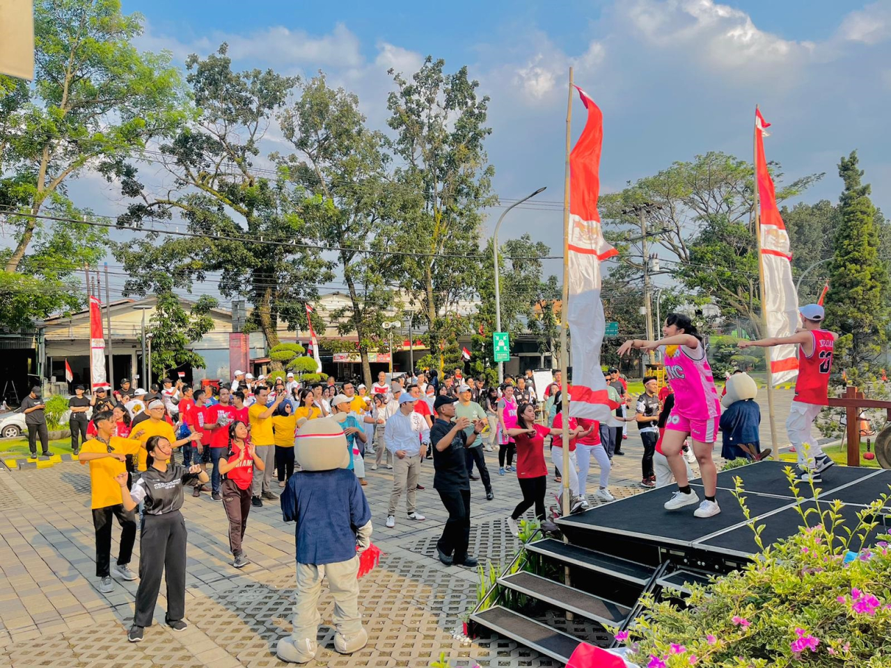Grand Mercure Malang Mirama Gelar Olimpiade Lomba Agustusan Dalam Rangka Menyambut HUT RI ke-79