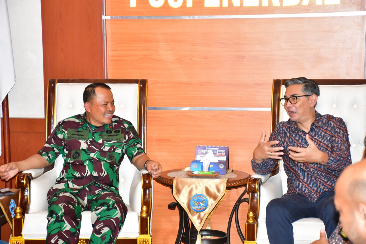 Komandan Puspenerbal Terima Kunjungan Kerja CEO Region IV Angkasa Pura Indonesia