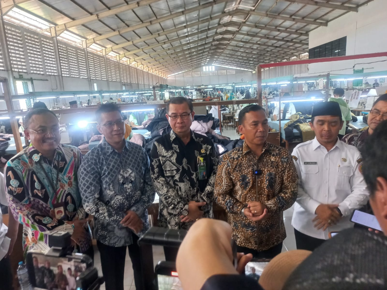 ketika Menteri Kependudukan dan Pembangunan Keluarga (Kemendugbangga) sekaligus Kepala Badan Kependudukan Keluarga Berencana Nasional (BKKBN), Dr. Wihaji, S.Ag., M.Pd., hadir untuk meluncurkan serangkaian program strategis.