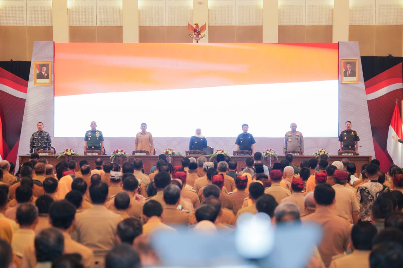 Gubernur Khofifah :  Rakor Forkopimda Provinsi, Kabupaten/Kota, dan Forkopimcam se-Jatim