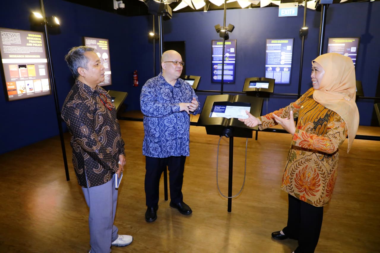 Gubernur Khofifah Tugas Disdik Jatim Terapkan Model NIE–ITE Singapura
