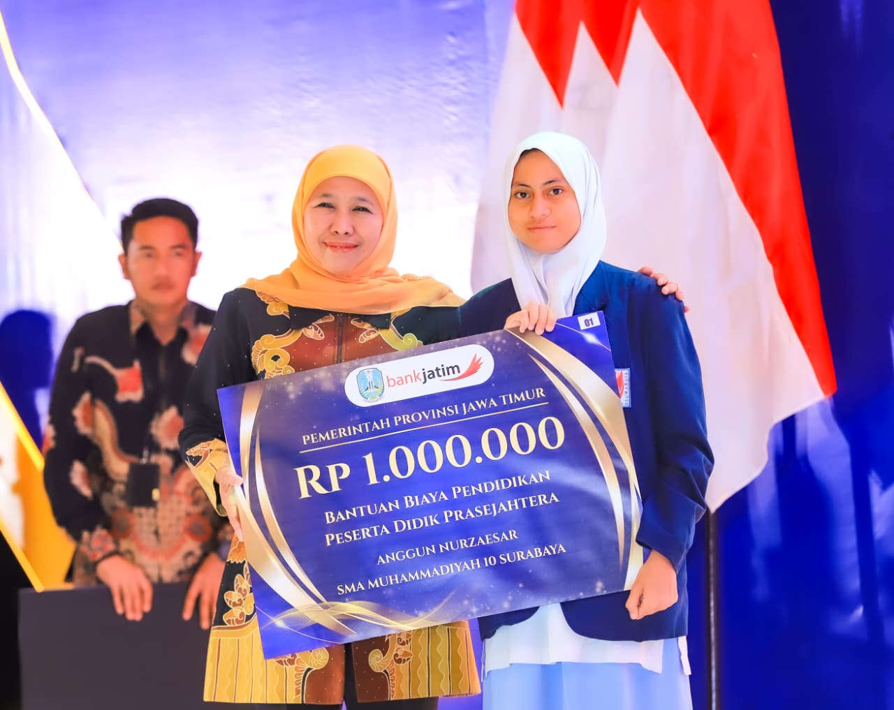 Cegah Putus Sekolah, Gubernur Khofifah Luncurkan Bantuan Pendidikan untuk Siswa Prasejahtera