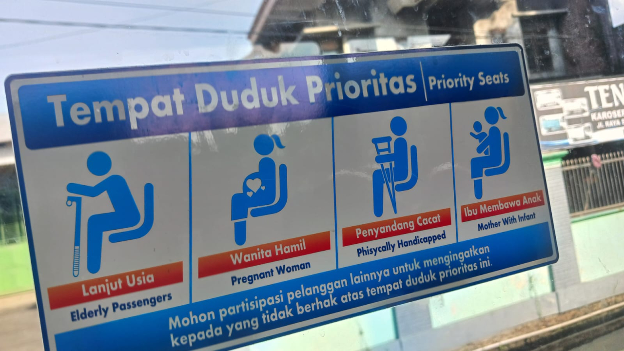 Bus Trans Jatim Dinilai Belum Inklusif, Istilah Penyandang Cacat Masih Ditemukan