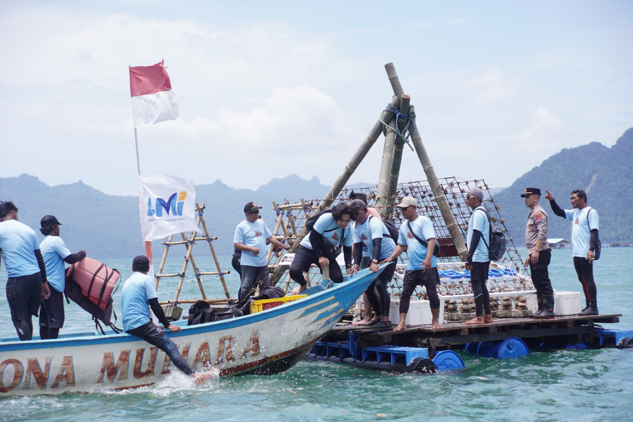 Dukung Ekonomi Biru, Pelindo Regional 3 Resmikan Rehabilitasi Terumbu Karang di Trenggalek
