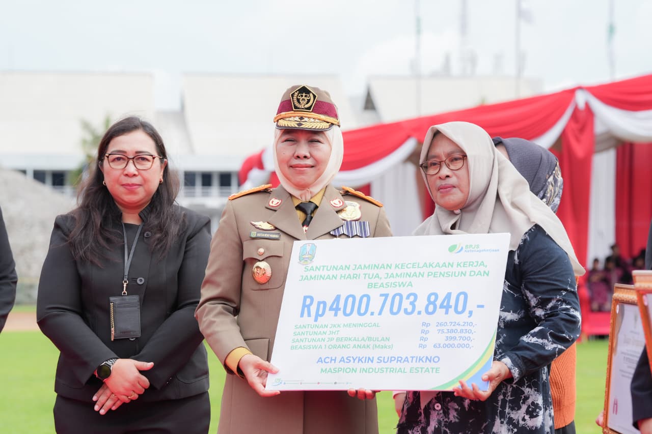 Pimpin Apel Bulan K3 Nasional, Gubernur Khofifah Ajak Bangun Budaya Keselamatan Kerja Profesional