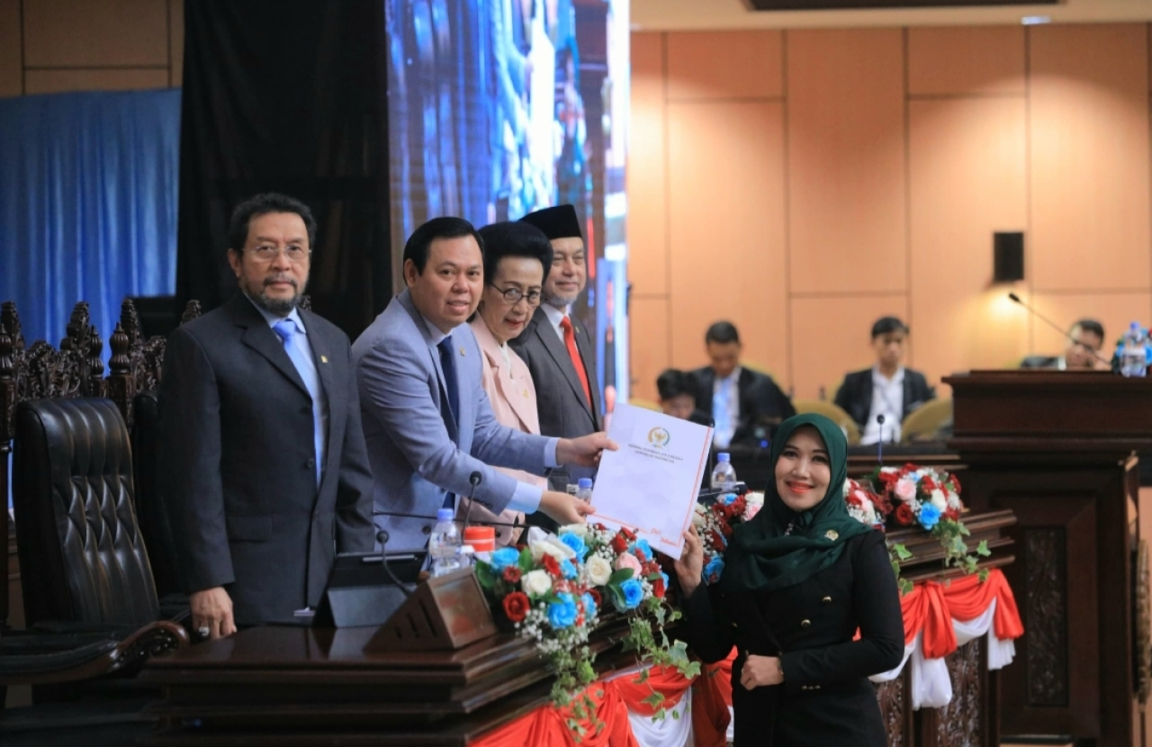 Gelar S.H.I. dan M.E.I. Jadi Sorotan dalam Sidang DPD RI, Ini Penjelasan Ning Lia