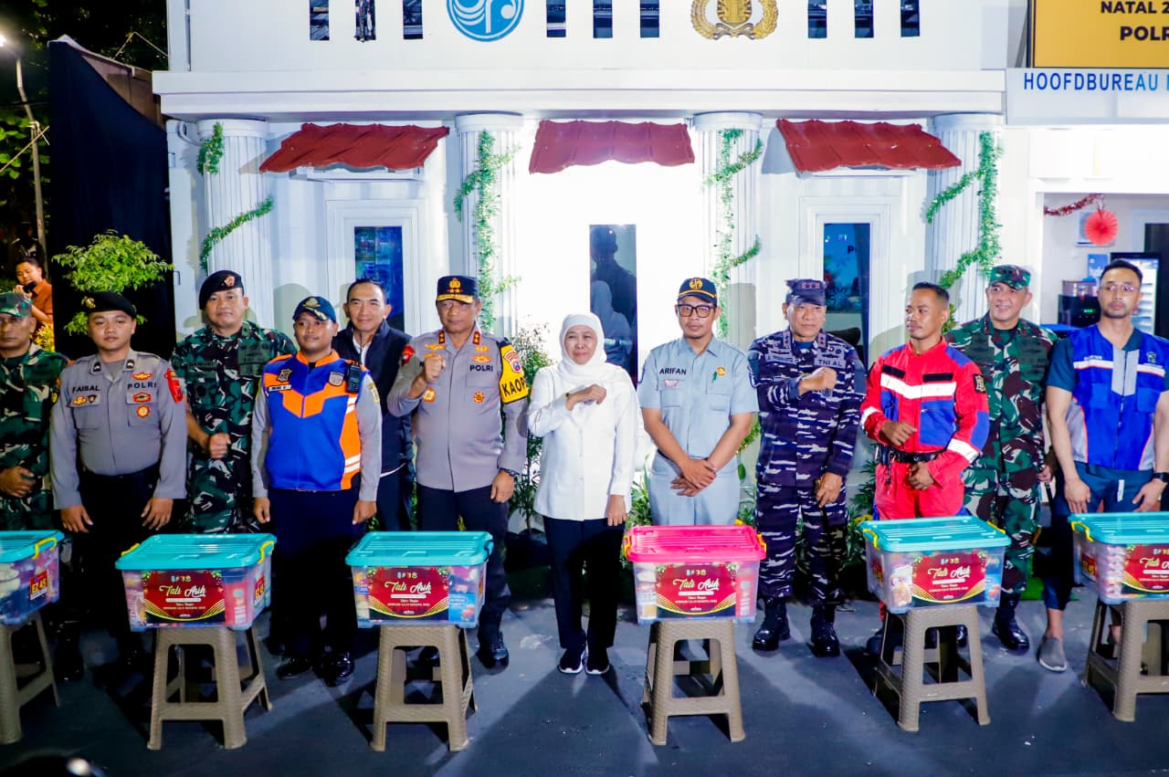 Gubernur Khofifah Bersama Forkopimda Jatim Pantau Langsung Pengamanan Tahun Baru 2026
