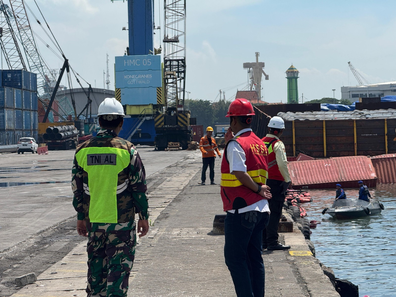 Pelindo Regional 3 Lakukan Evakuasi Cepat Insiden Kapal Pacific 88 di Dermaga Jamrud Selatan
