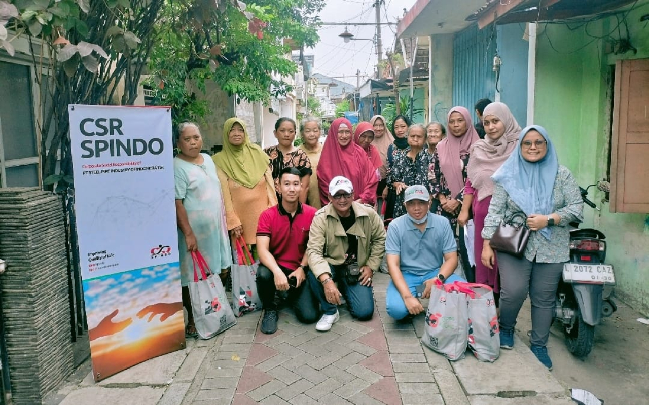 SPINDO Salurkan Bantuan Sosial untuk Warga RT 02 Tembok Sayuran Surabaya
