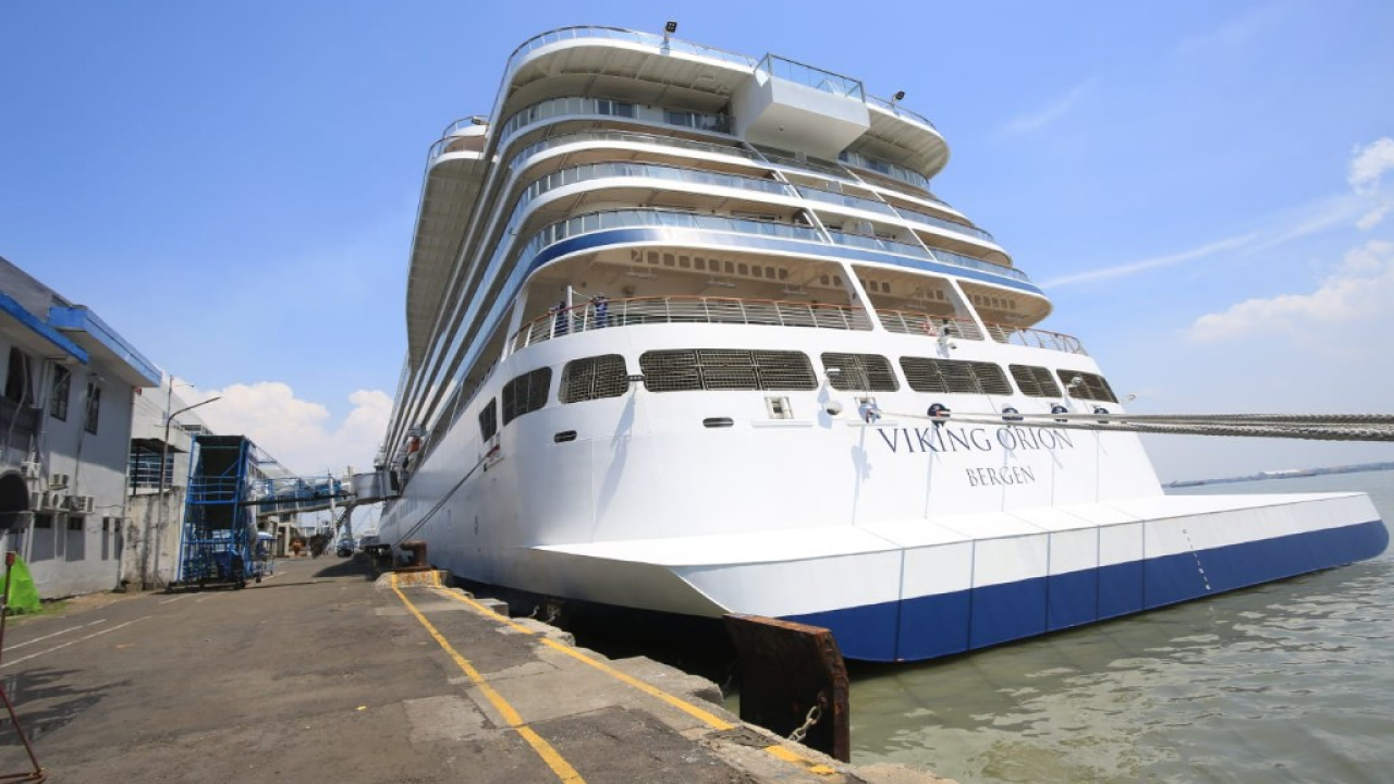 Viking Orion Bersandar di Tanjung Perak, 903 Wisatawan Mancanegara Jelajahi Surabaya